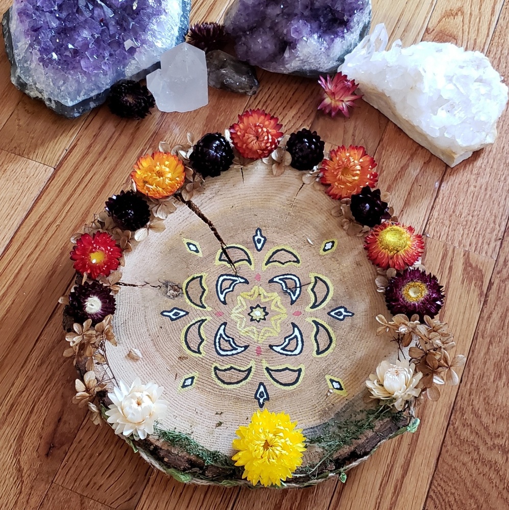 Crystal grid